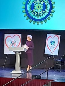 Angela Rippon